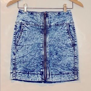 RETRO Acid Washed BlueJean MiniSkirt FullFront Zip